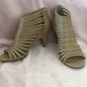 INC low healed , studded Heals